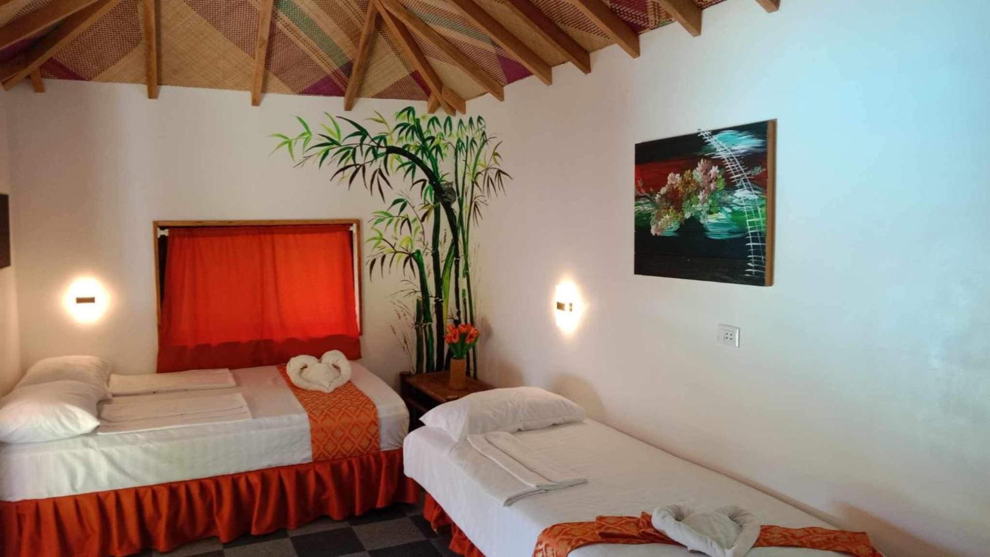 Cuestas Beach Resort And Restaurant Badian Exterior photo
